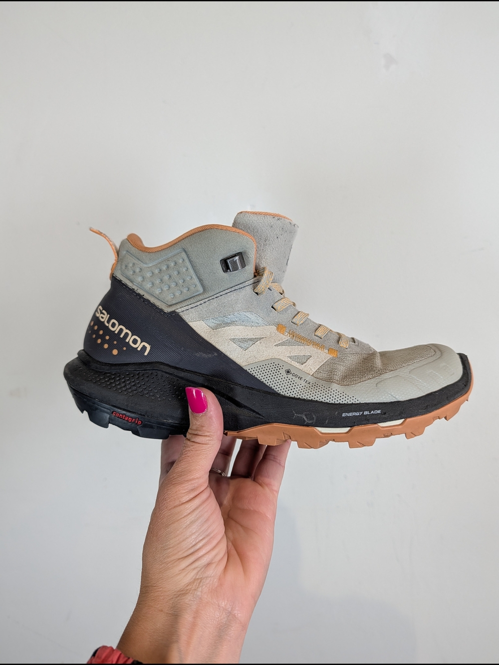 Salomon OUTpulse Grey Tan Trail Mid-Top Hiking Shoes, Size 7